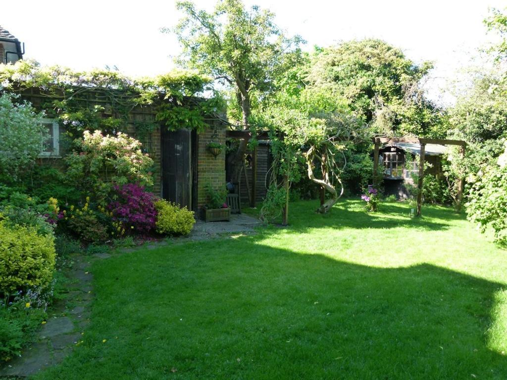 Bed and Breakfast Iolanthe Londres Exterior foto